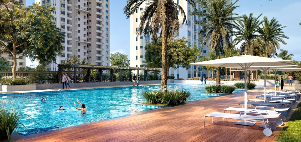 Sunrise Aura swimming pool